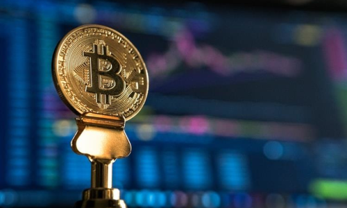 Bitcoin lại tăng vọt
